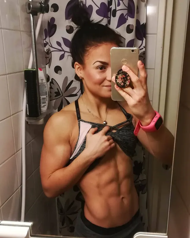 Lucile, 27 ans, trans à Plounévez-Lochrist